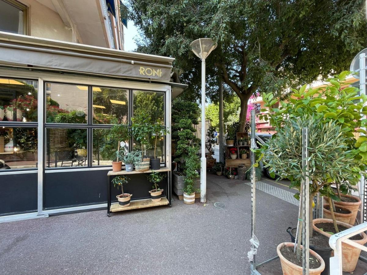 Urban Riviera Juan Les Pins - Queen Room Exterior photo